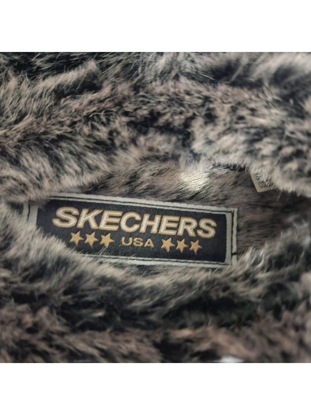 NWOT SKETCHERS Fortress Platform Black Women's Faux Fur Clogs Slip On Sz 6 - Picture 4 of 6